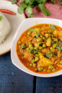 Aloo Matar Ki Sabzi - Indian Vegetable Recipe Aloo Matar Ki Sabzi