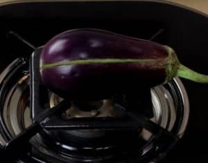 बैगन का भरता बनाने की विधि | Baingan Ka Bharta Recipe In Hindi Baingan ka Bharta