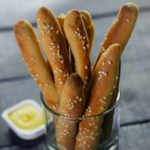 इटैलियन सॉफ्ट ब्रेडस्टिक्स बनाने की विधि हिन्दी में | Italian Soft Breadsticks Homemade Italian Soft Breadsticks