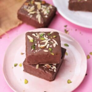 Chocolate Oreo Cake - Dessert Chocolate Oreo Cake