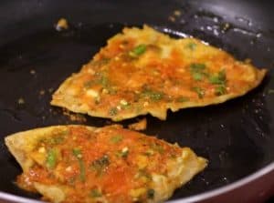 घर पर चटनी चपाती बनाने की विधि | Chutney Chapati In Hindi Chutney Chapati