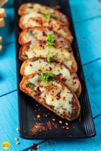 तवा पर इंस्टेंट गार्लिक ब्रेड बनाने की विधि हिन्दी में | Instant Garlic Bread on Tawa Garlic Bread on Tawa