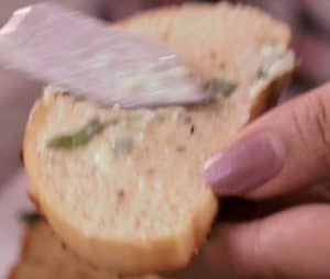 Instant Garlic Bread on Tawa | Evening Snacks Recipe Instant Garlic Bread on Taw