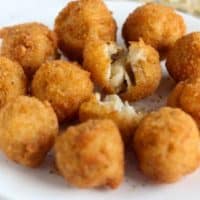 फ्राइड मैकरोनी चीस बॉल्स बनाने की विधि | Macaroni Cheese Balls Recipe In Hindi Macaroni Cheese Balls Small 320x320 1
