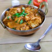 21 Paneer Recipes in Hindi - पनीर व्यंजन हिंदी में Paneer Makhni on a deep vessel