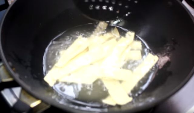 पापड़ भेल सलाद बनाने की विधि | Papad Bhel Salad Recipe in Hindi Papad Bhel