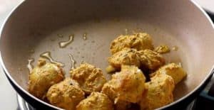 Tandoori Aloo Tikka Recipe | Indian Snacks Recipe Marinated Potatoes in Pan