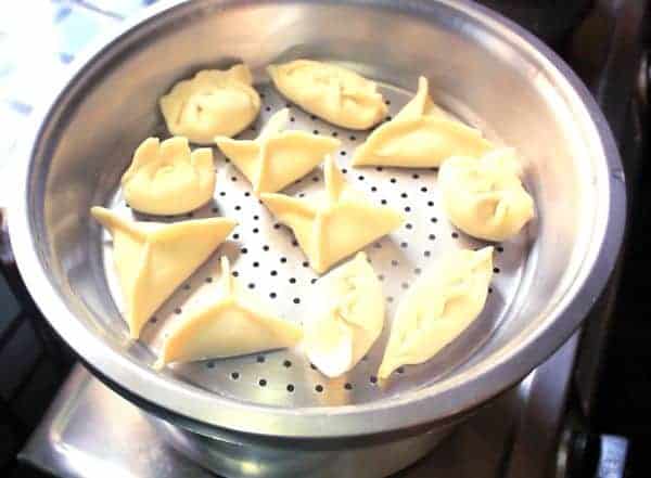 How To Make Cheese Corn Veg Momos Recipe Veg Cheese Momo