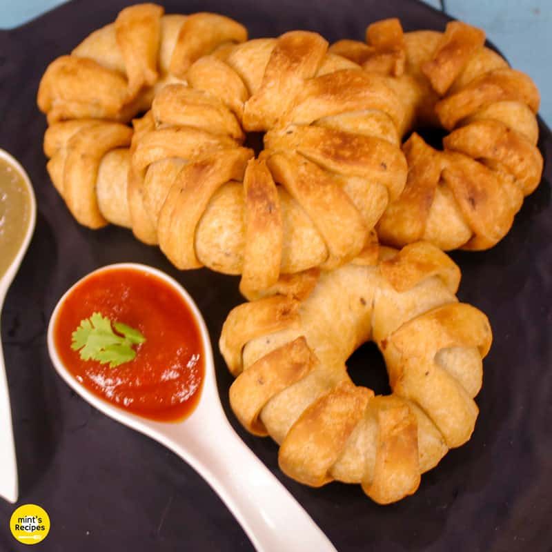 Aloo Paneer Samosa Ring