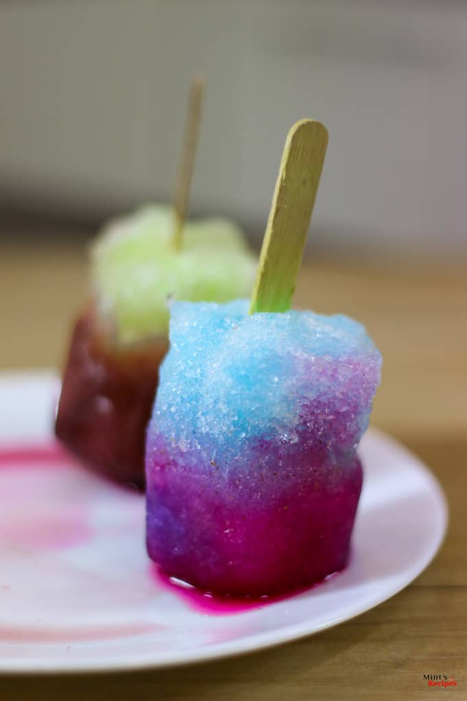 Baraf ka gola or Chuski in a white plate 