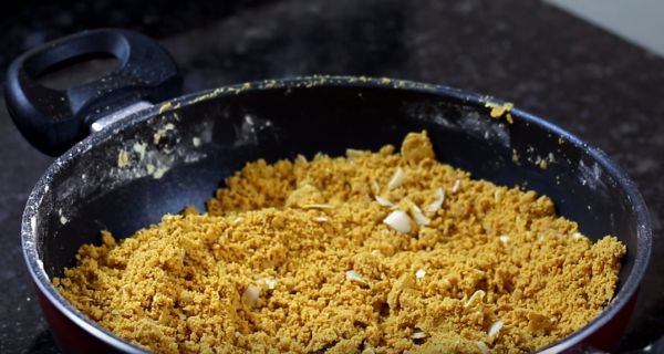 Besan Ke Laddu