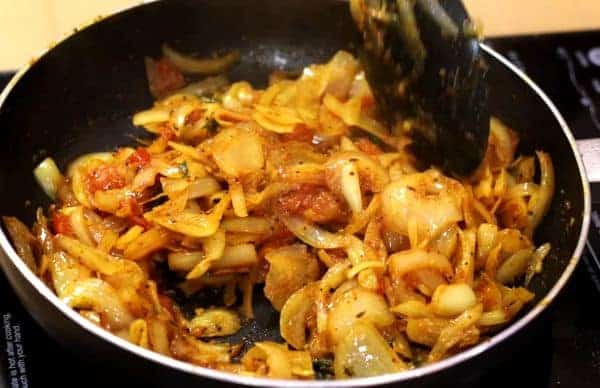 Besan Pyaaz Ki Sabji