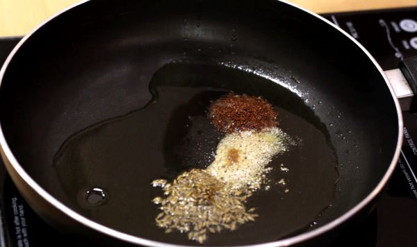 Besan Pyaaz Ki Sabji
