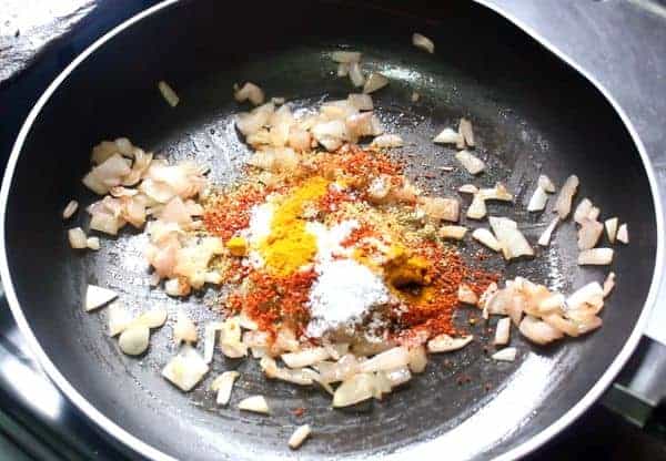 Besan Wali Bharwa Bhindi