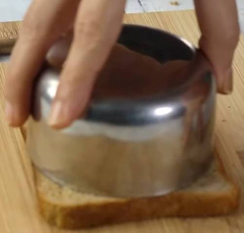 Bread in wooden chopper