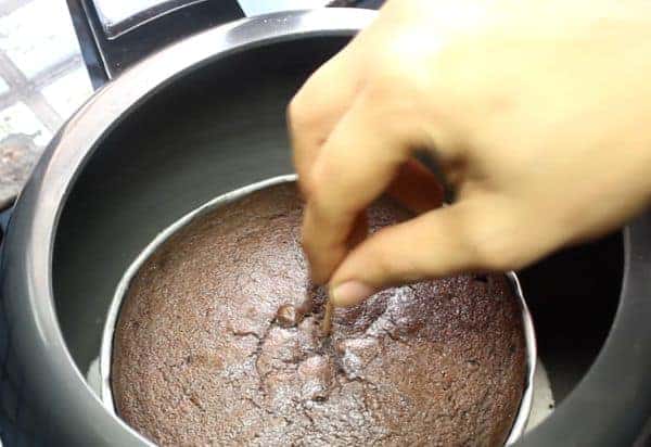 Eggless Chocolate Cake 