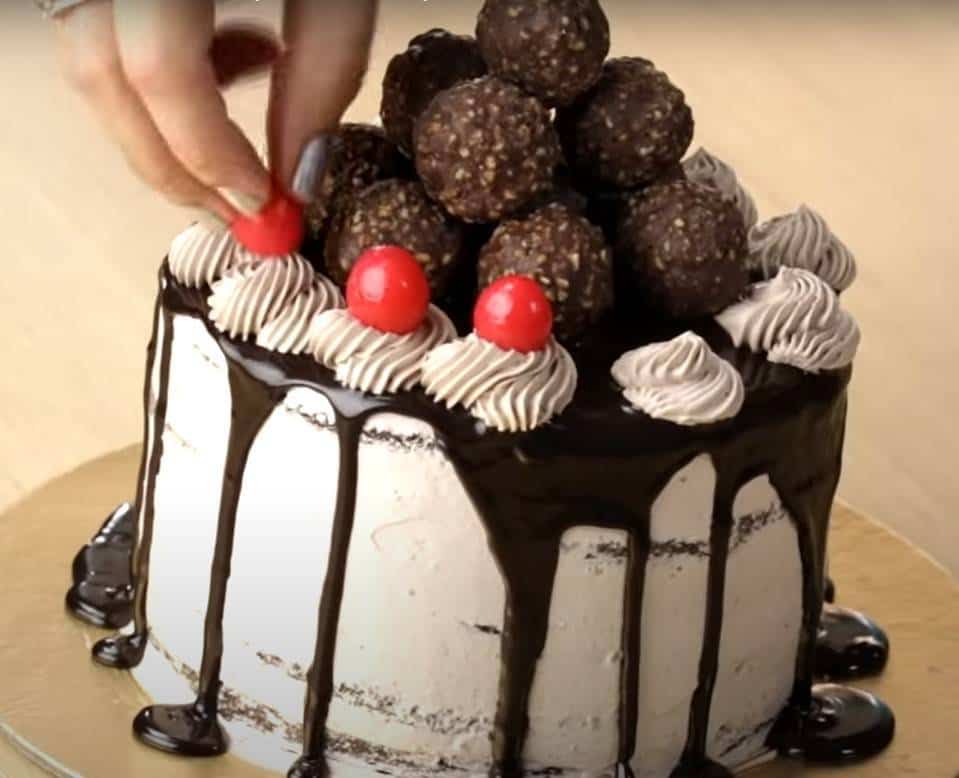 Ferrero Rocher Cake