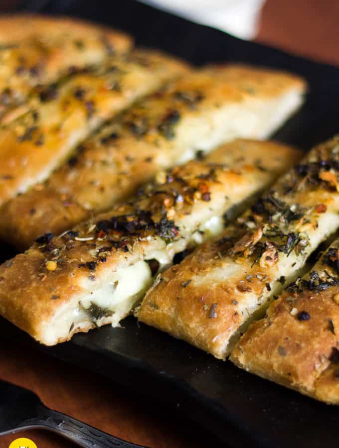Homemade Cheese Garlic Bread Recipe