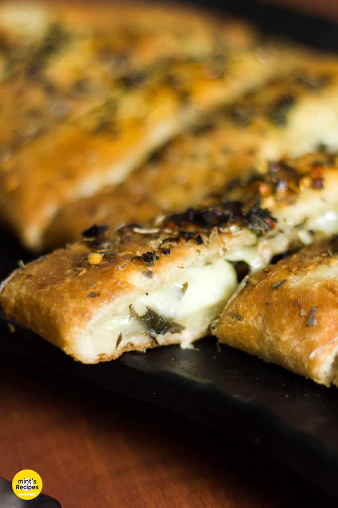 Homemade Cheese Garlic Bread Recipe