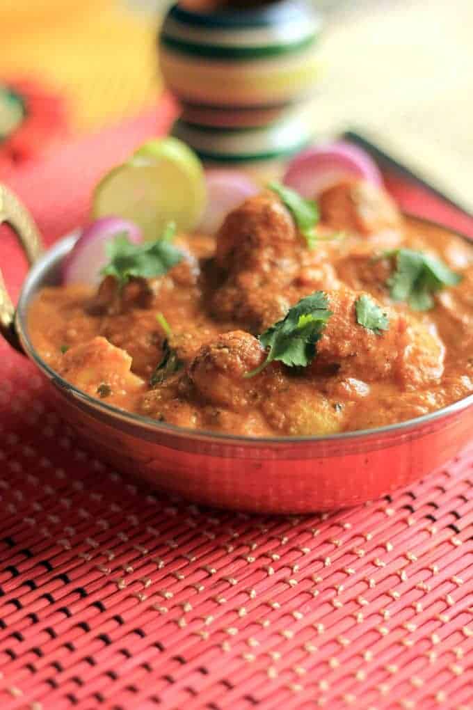 Kashmiri Dum Aloo on a deep vessel 