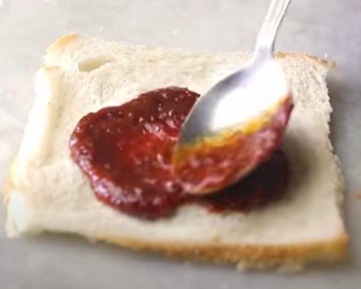 Pinwheel Bread Samosa