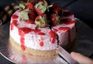 No bake strawberry cheesecake
