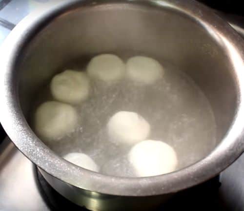 Rasgulla Kofta Curry