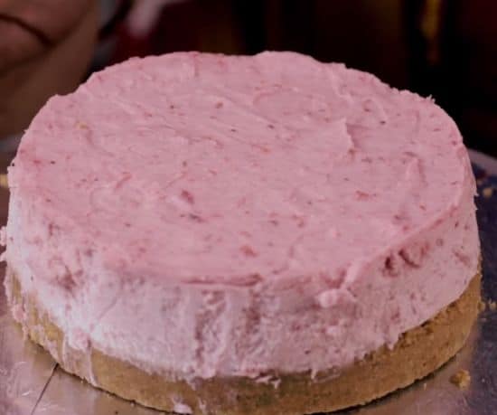 No bake strawberry cheesecake