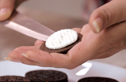 Oreo Ice-cream Sandwich Recipe