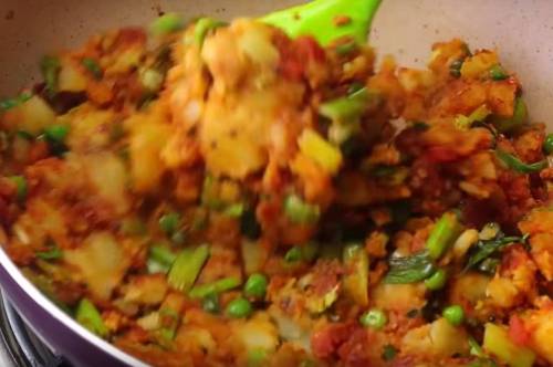 Ready stuffing in pan