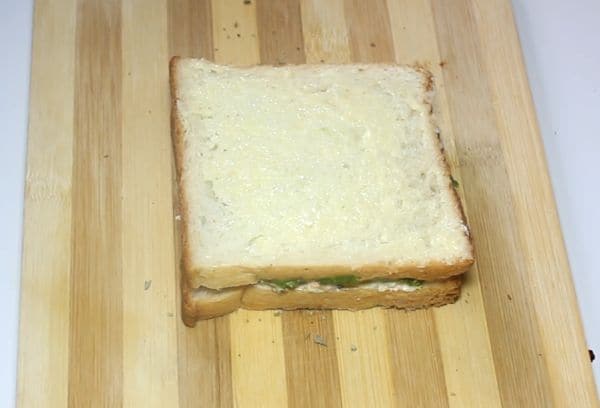 Veg Mayonnaise Sandwich (