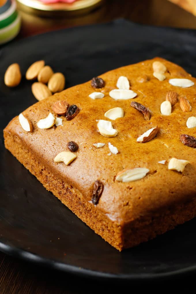 Eggless Whole Wheat Jaggery Cake