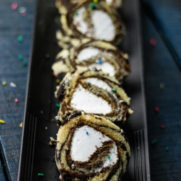 Zebra Swiss Roll in Pan