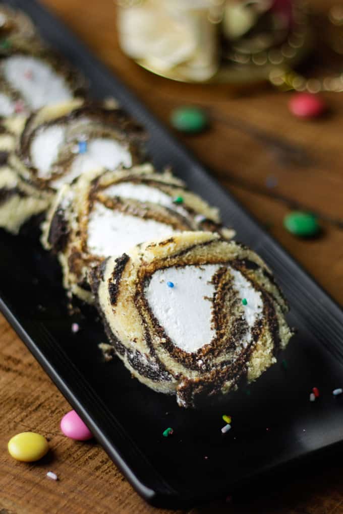 Zebra Swiss Roll in Pan 